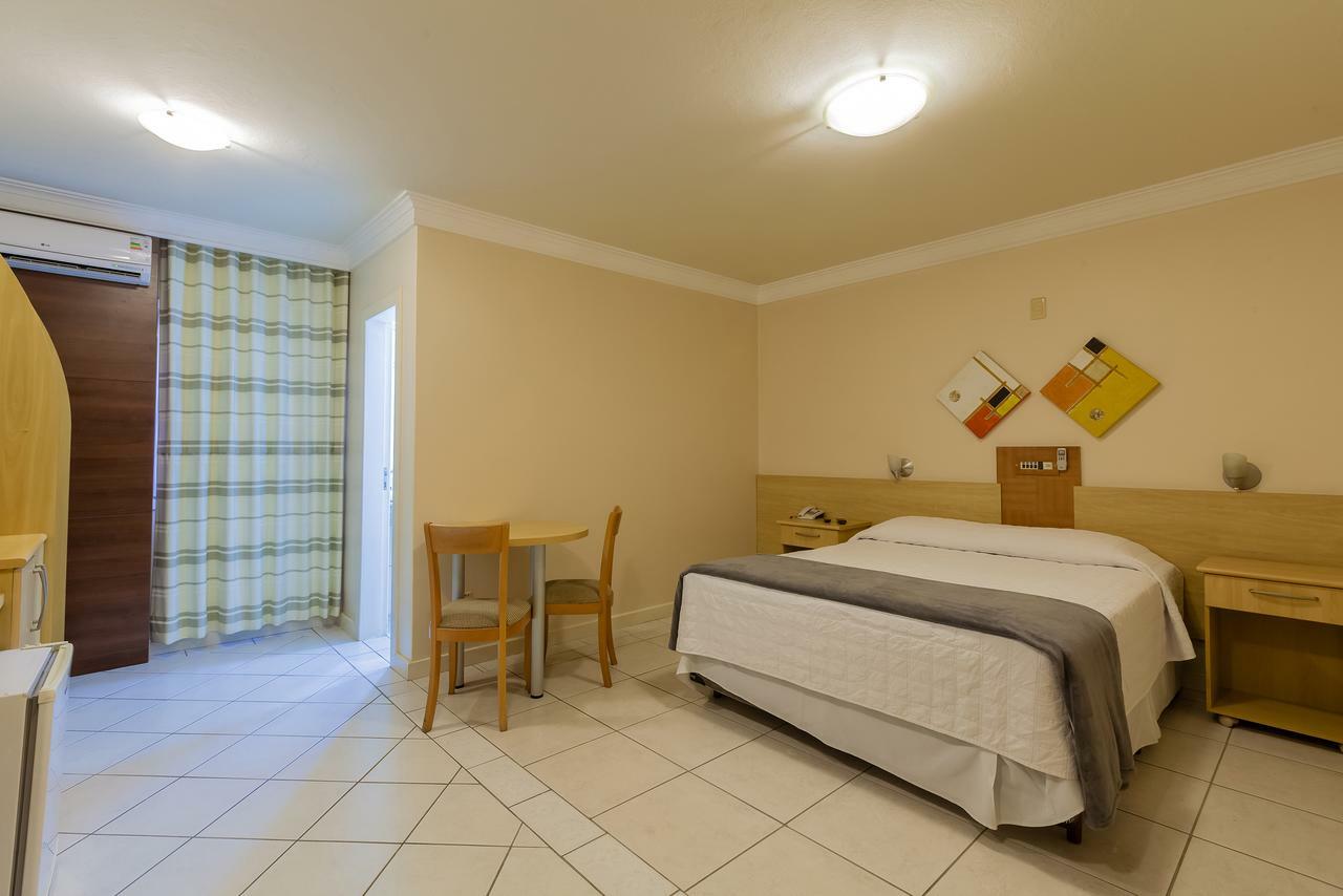 Tri Hotel Executive Criciuma Criciuma  Rom bilde